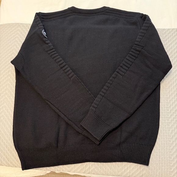 Men's Canada Goose Black Label Crewneck Sweater - Picture 2 of 6